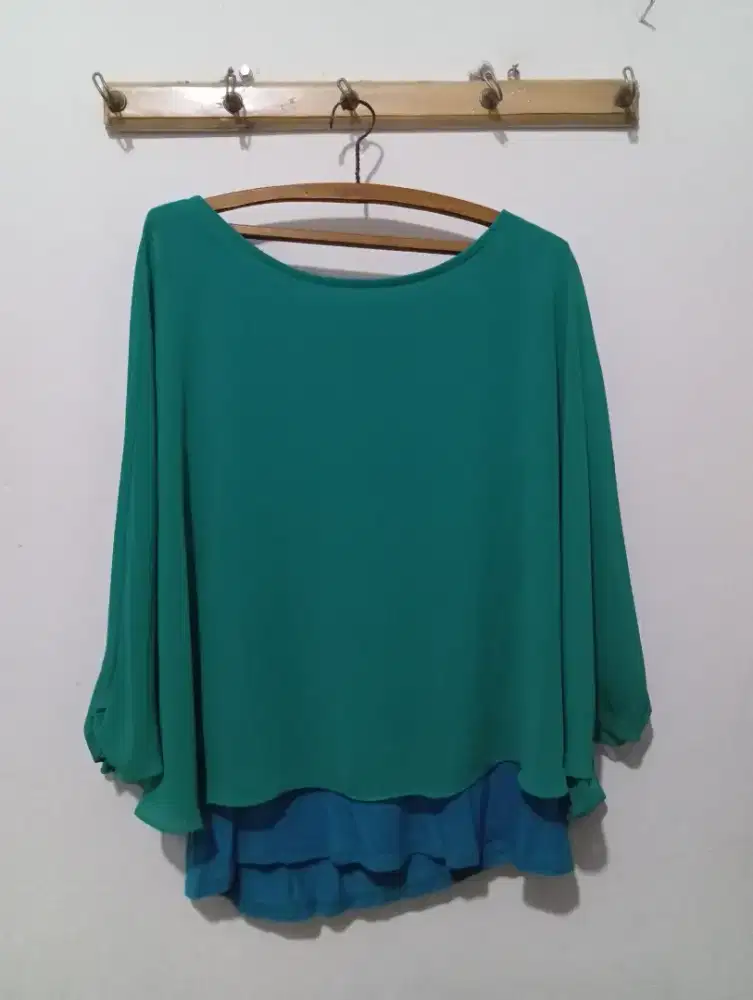 Blouse Tangan Kelelawar