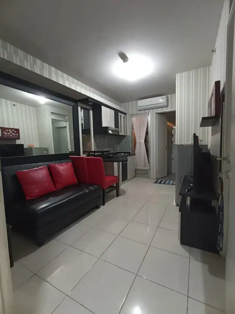 Di sewa Unit  2 BR Apartemen Kalibata city tower Hebras