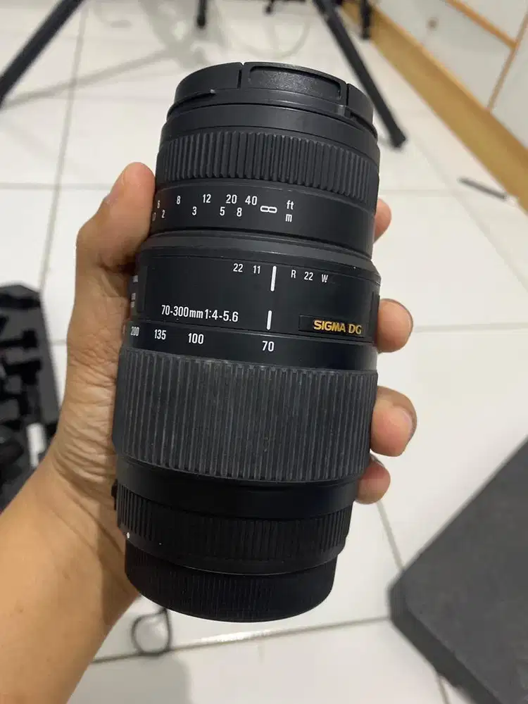 Lensa 70-300mm Sigma DG