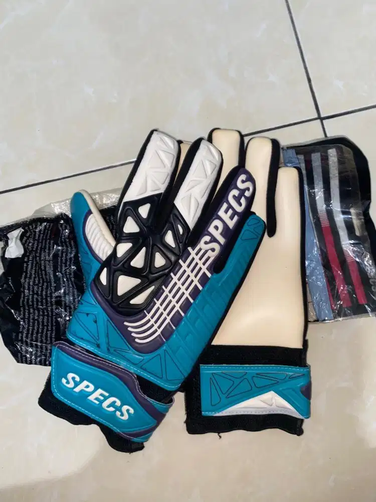 sarung tangan kiper
