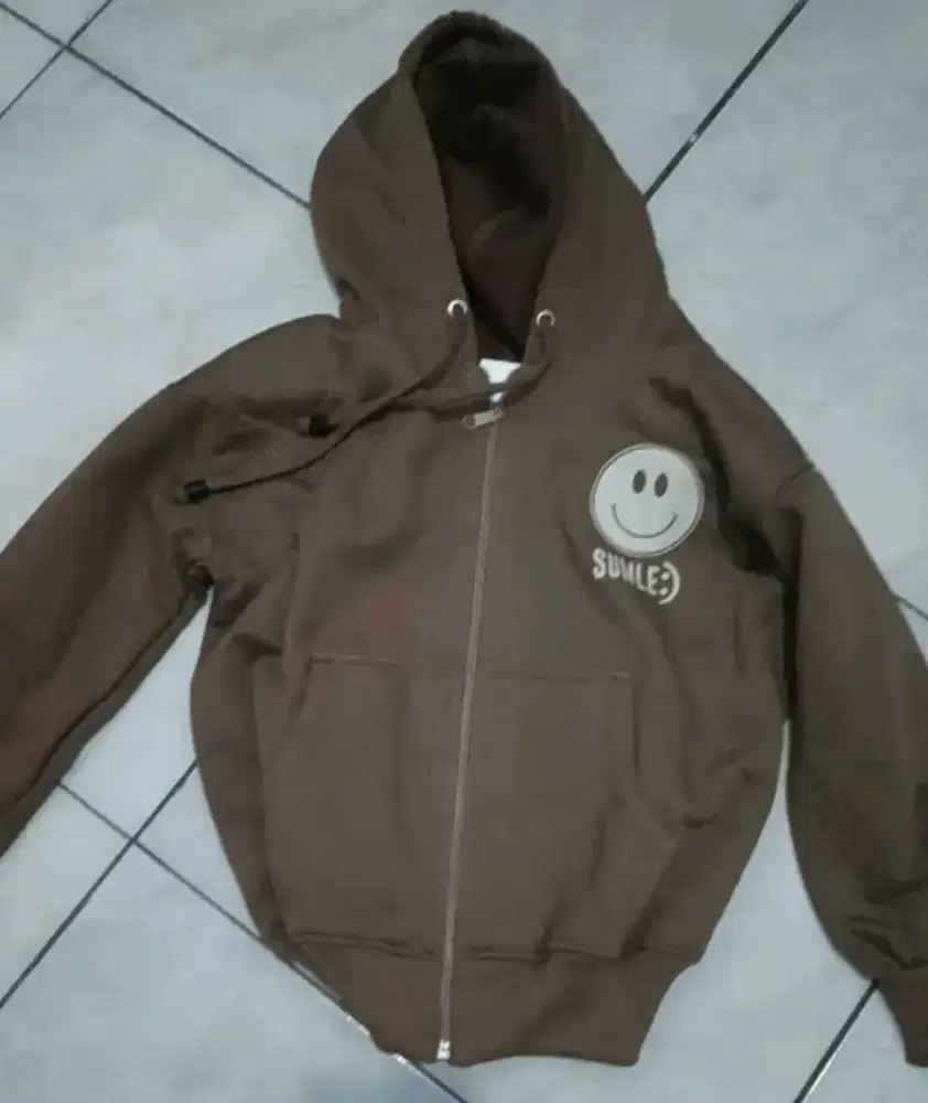 Jaket Hoodie Zipper Bekas Gratis