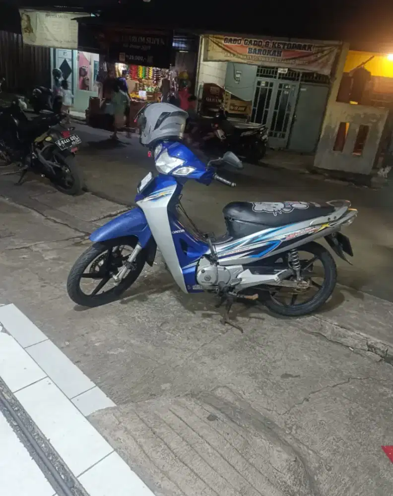 Honda Kharisma 2005