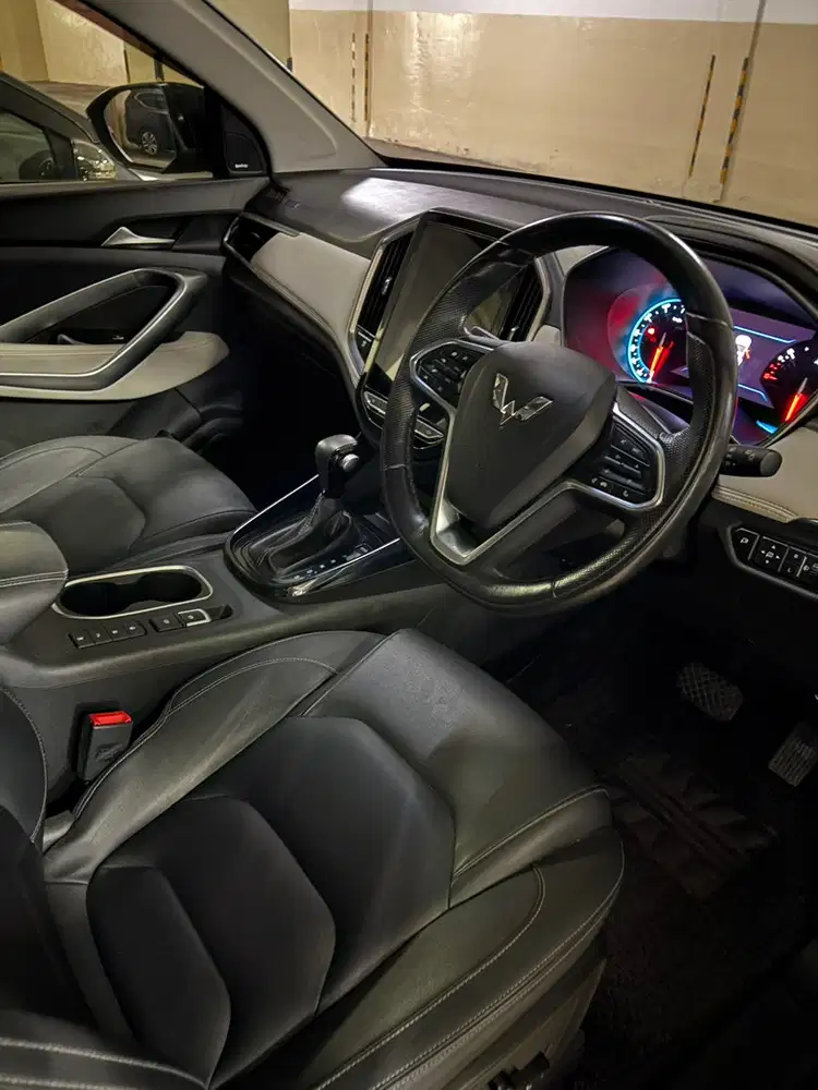 Wuling Almaz  1.5 exclusive 7-seater 2019  (harga cash)