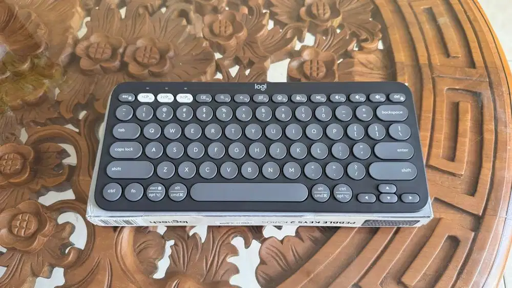 Keyboard logitech good condition