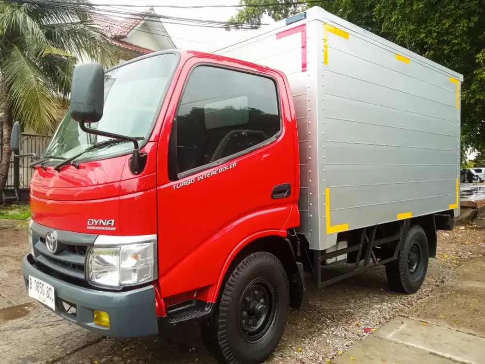 TOYOTA DYNA 110 ST 2013 ENGKEL BOX SUDAH POWER STEERING
