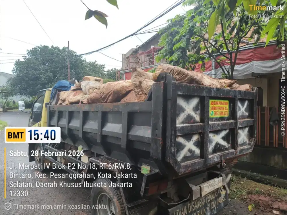 Jasa buang puing dan angkut tanah