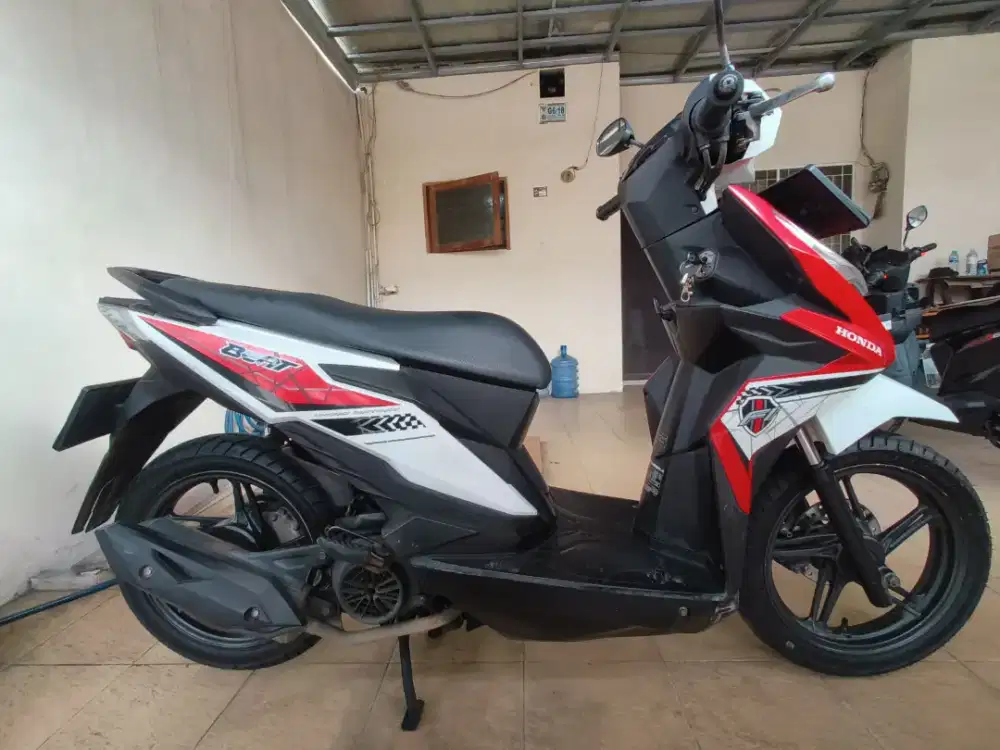 Honda Beat Sporty 2017 Merah Putih