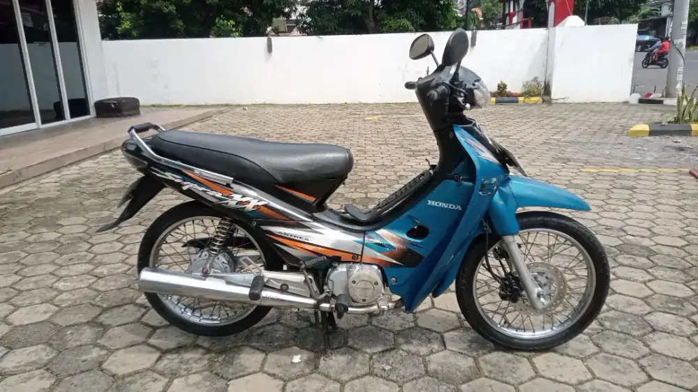 Supra XX Th 2001 Istimewa