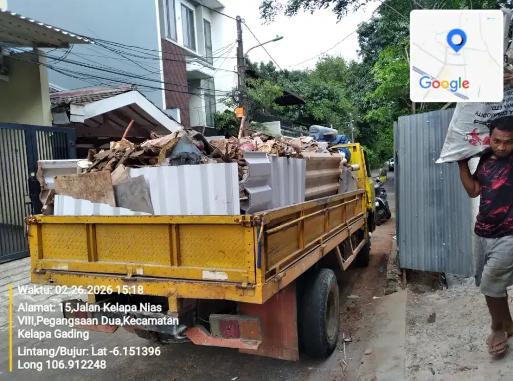 Urugan material puing dan buang puing