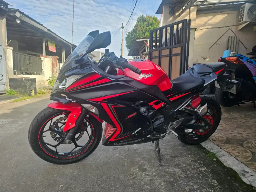 Ninja 250 FI SE 2015