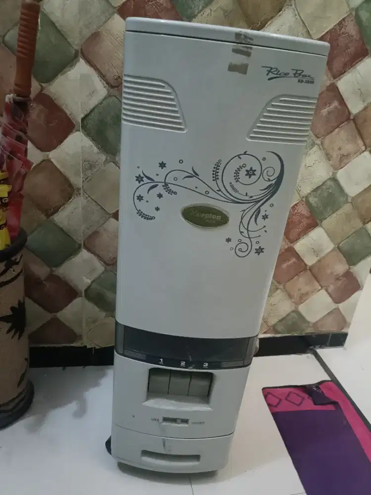 Maspion Rice Box RD 3800