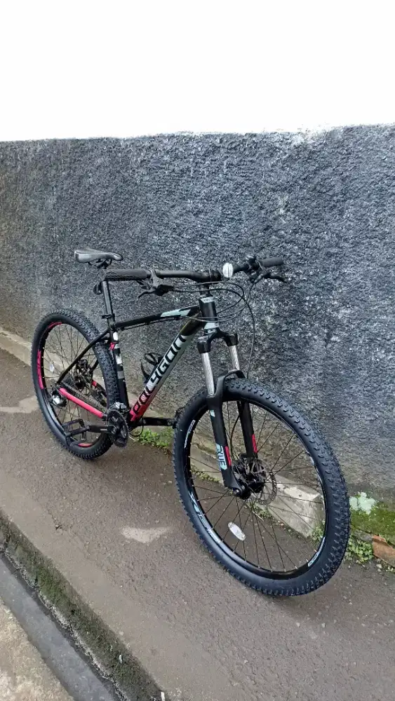 Polygon premiere 5 likenew