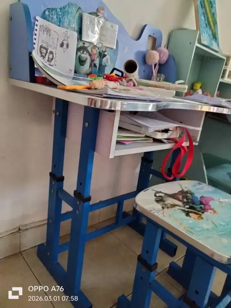 Meja belajar besi Anak /Meja set besi