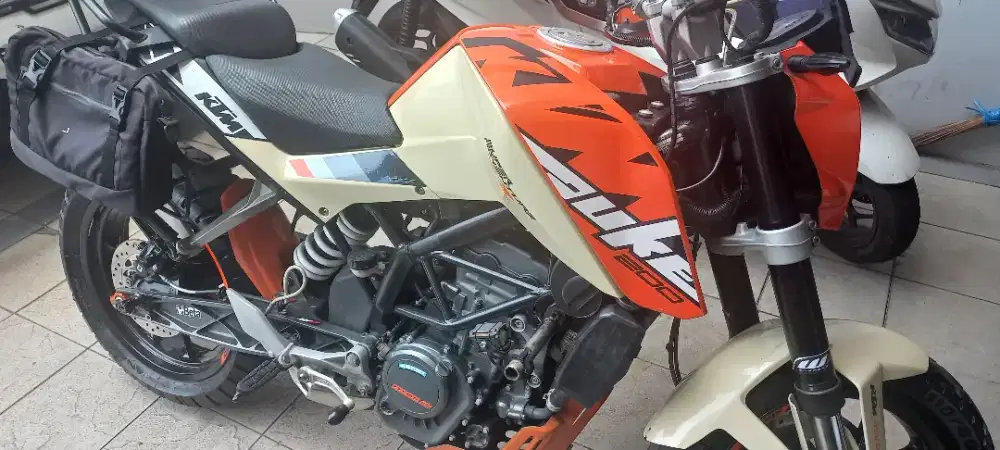 KTM Duke Kesayangan