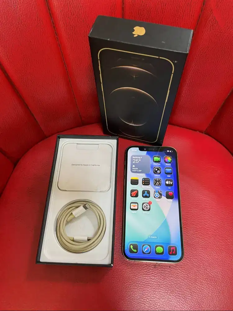 iPhone 12 Pro 128gb Gold Bea Cukai setara iBox Mulus Terawat Fullset