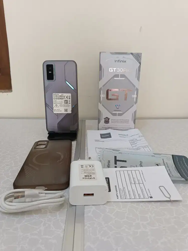 Infinix gt 30 pro mulus like new garansi on Agustus bkn pemakaian mei