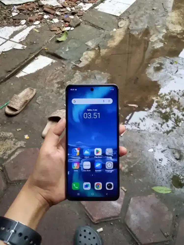 Vivo y29 hp casan ram 6+6 internal 128GB no minus nfc aktip