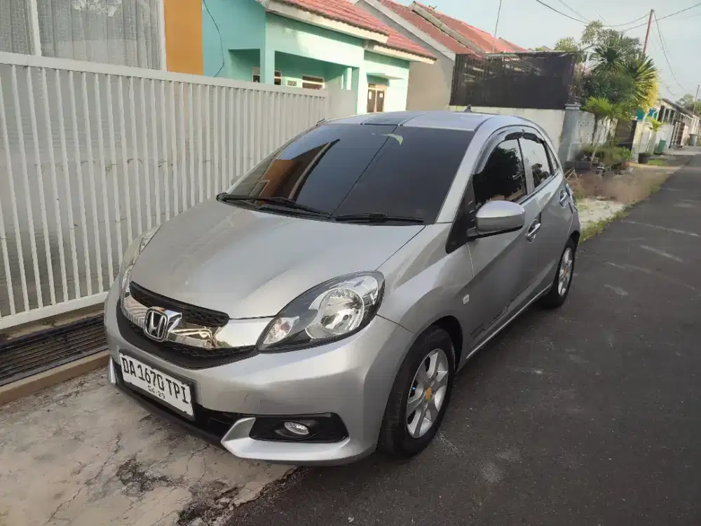 Brio E 1.3 AT Build Up tahun 2012 Silver Muda Metalik Nego