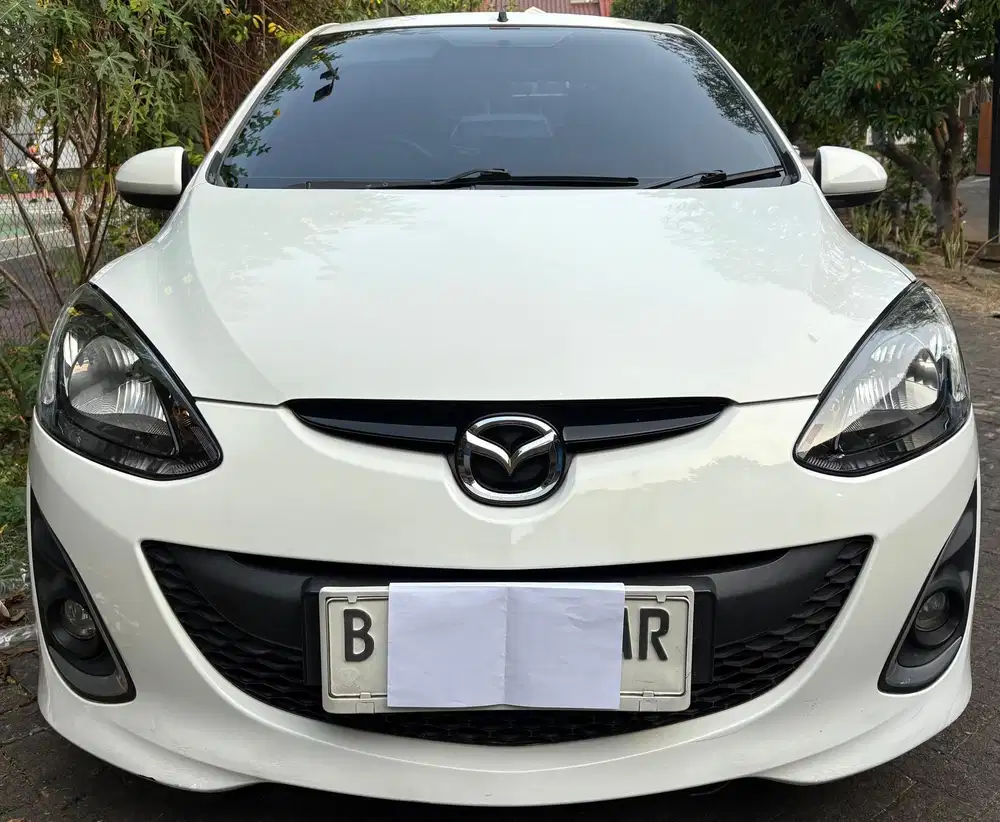 Mazda 2 2011 Bensin
