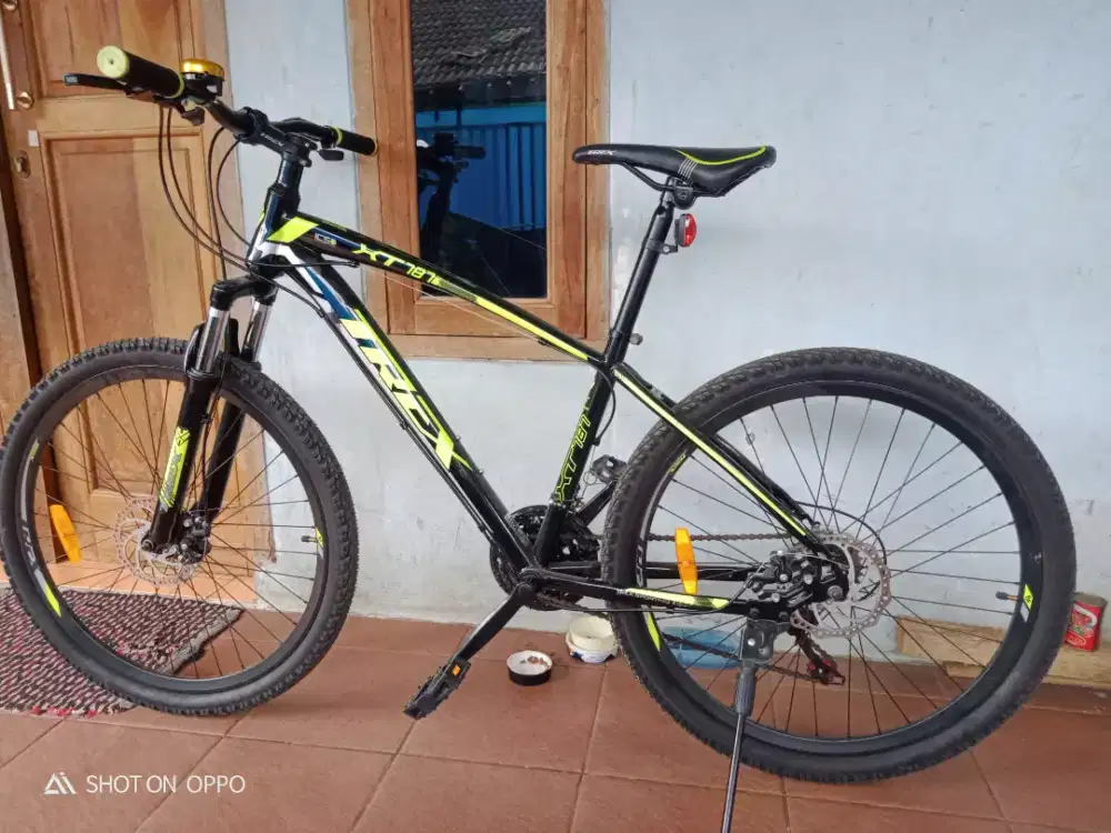 Sepeda second serasa baru