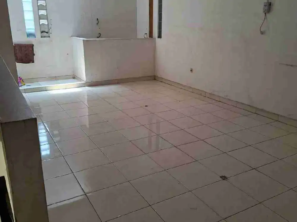 Disewa Ruko 2 lantai di Harapan Indah 1 Bekasi