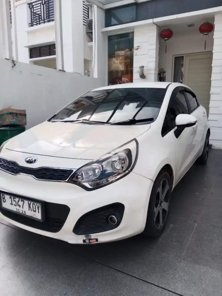 73jt Kia Rio 1.4 nik 2013 putih white matic