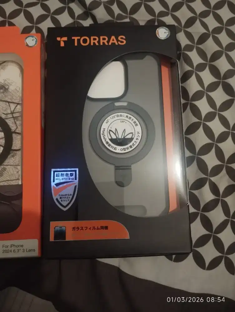 Case Torras iPhone 13 like new ori 100%