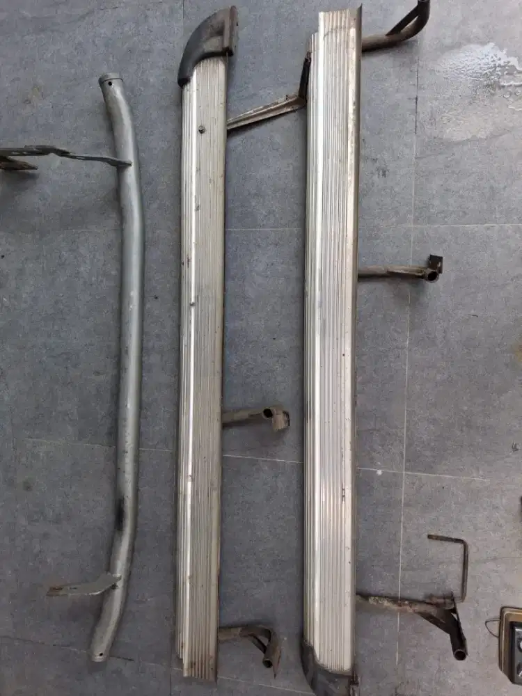 Jual part lampu dan bamper besi kijang kapsul