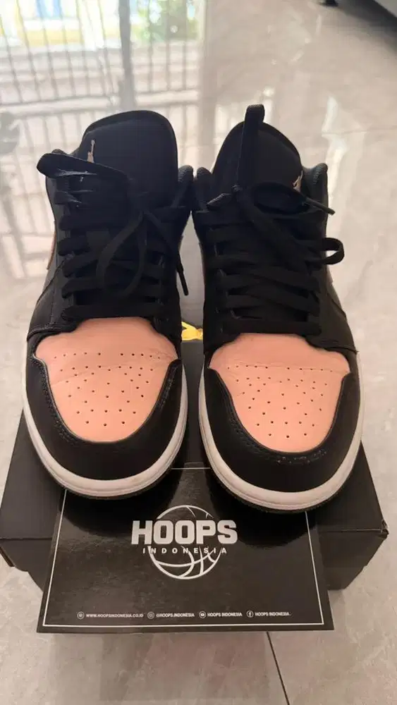 AIR JORDAN 1 LOW BLACK ARTIC ORANGE