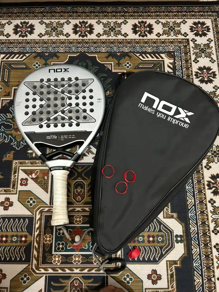 Raket padel Nox at10 genius 18k agustin tapia 2024