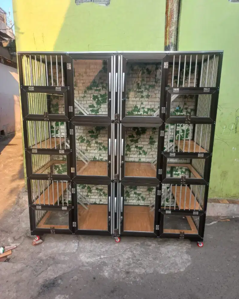 Kandang kucing 2 pintu kaca