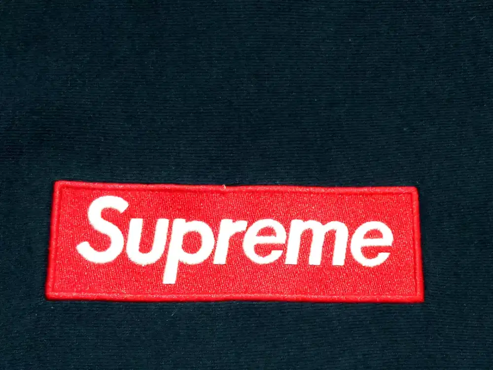 SUPREME Logo Box Hoodie Ori Likenew Lv Gucci Louis Vuitton Hermes Fred
