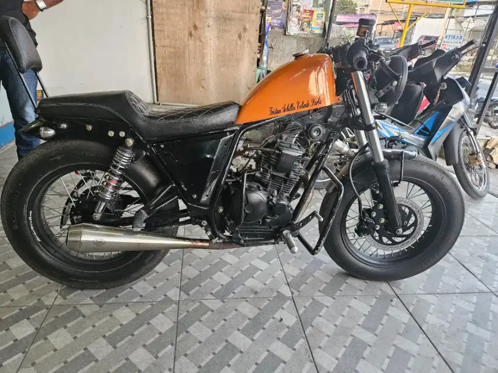 BOBBER BASIC SCORPIO 2012