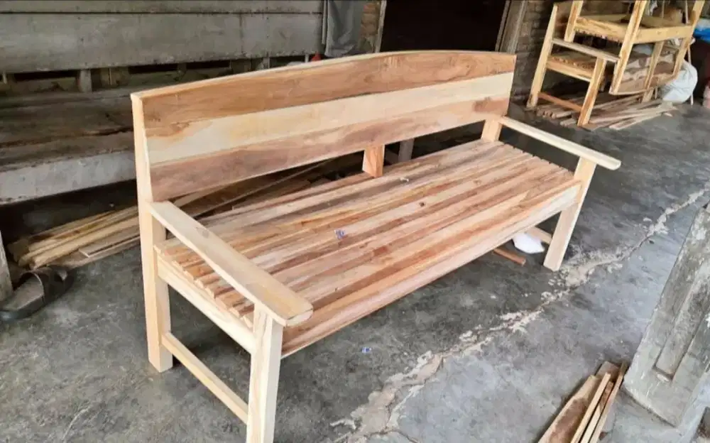 Produsen Kursi teras panjang kuat awet