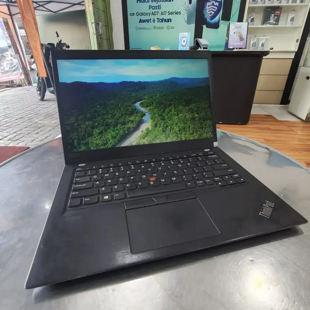 LAPTOP MURAH COCOK BUAT DESAIN DAN KERJA ANTI NGELEG SPESFIKASI TINGGI