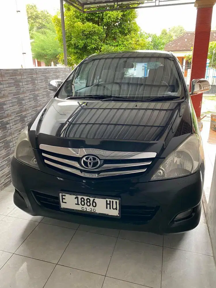 Inova V 2010 bagus banget