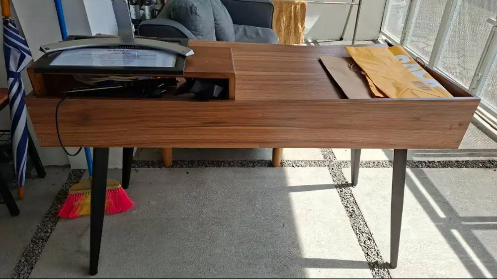 Dijual Meja Kerja: Informa - Harrods Meja Kantor - Cokelat - USB