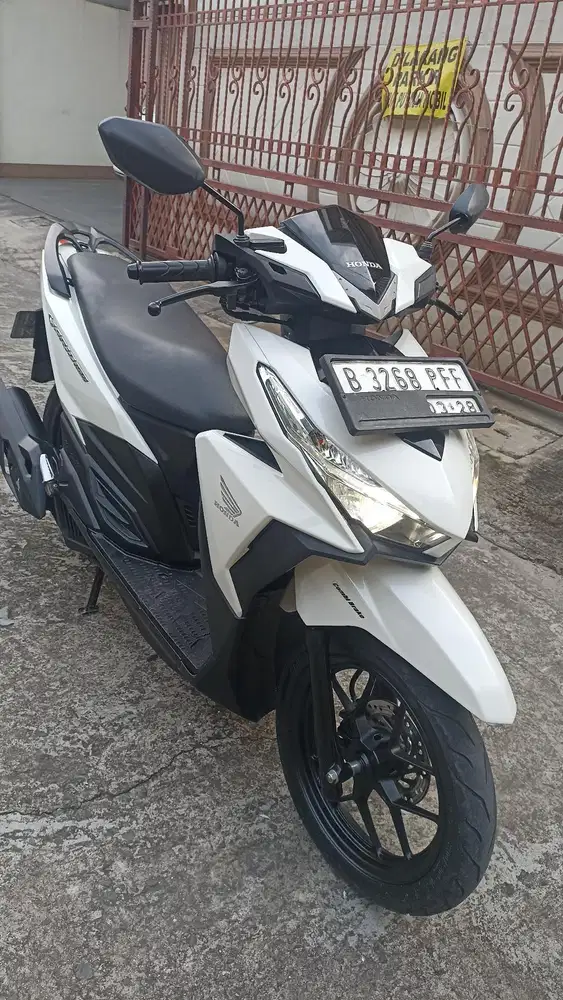 Honda Vario 150 LED tahun 2018 ( pajak baru 3-2027 ).