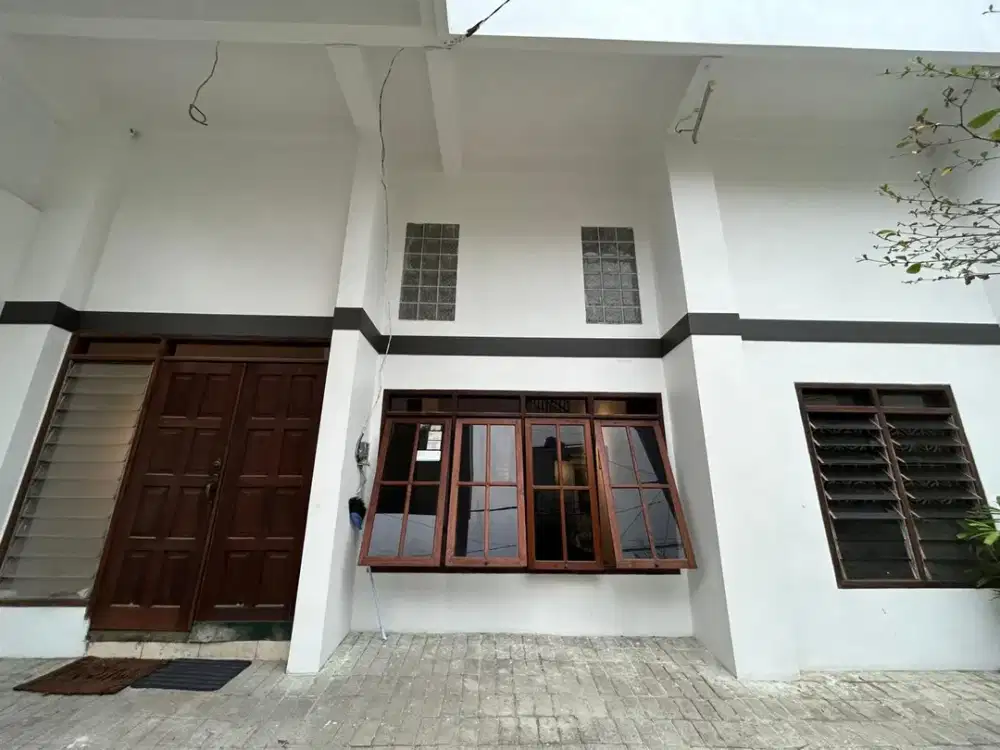 DIJUAL OVER KREDIT RUMAH DG ROOFTOP DI SUNTER PARADISE JAKARTA UTARA