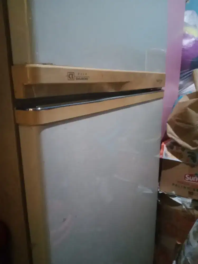 Kulkas 2 pintu, kondisi sangat baik