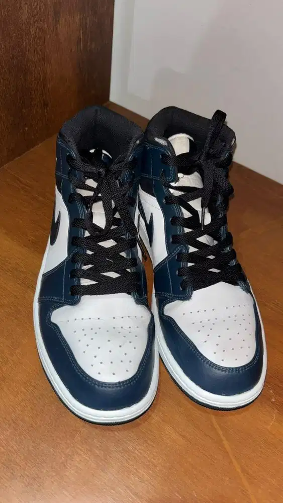 Air Jordan 1 Mid Size 44,5 EUR