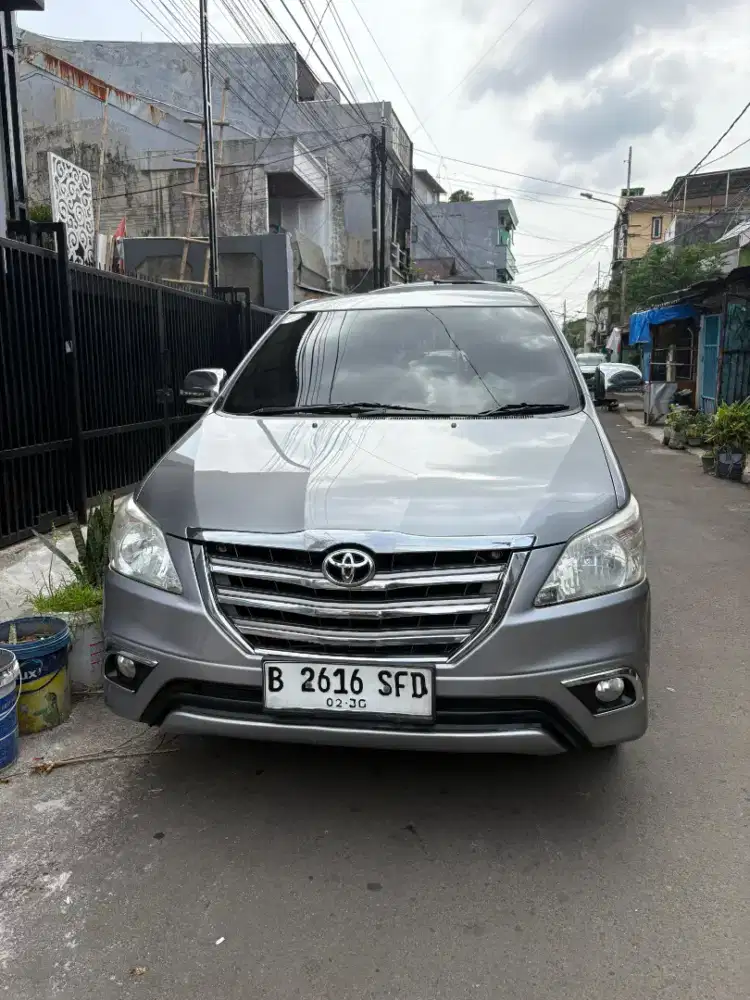 Innova G matic 2015 Abu Abu