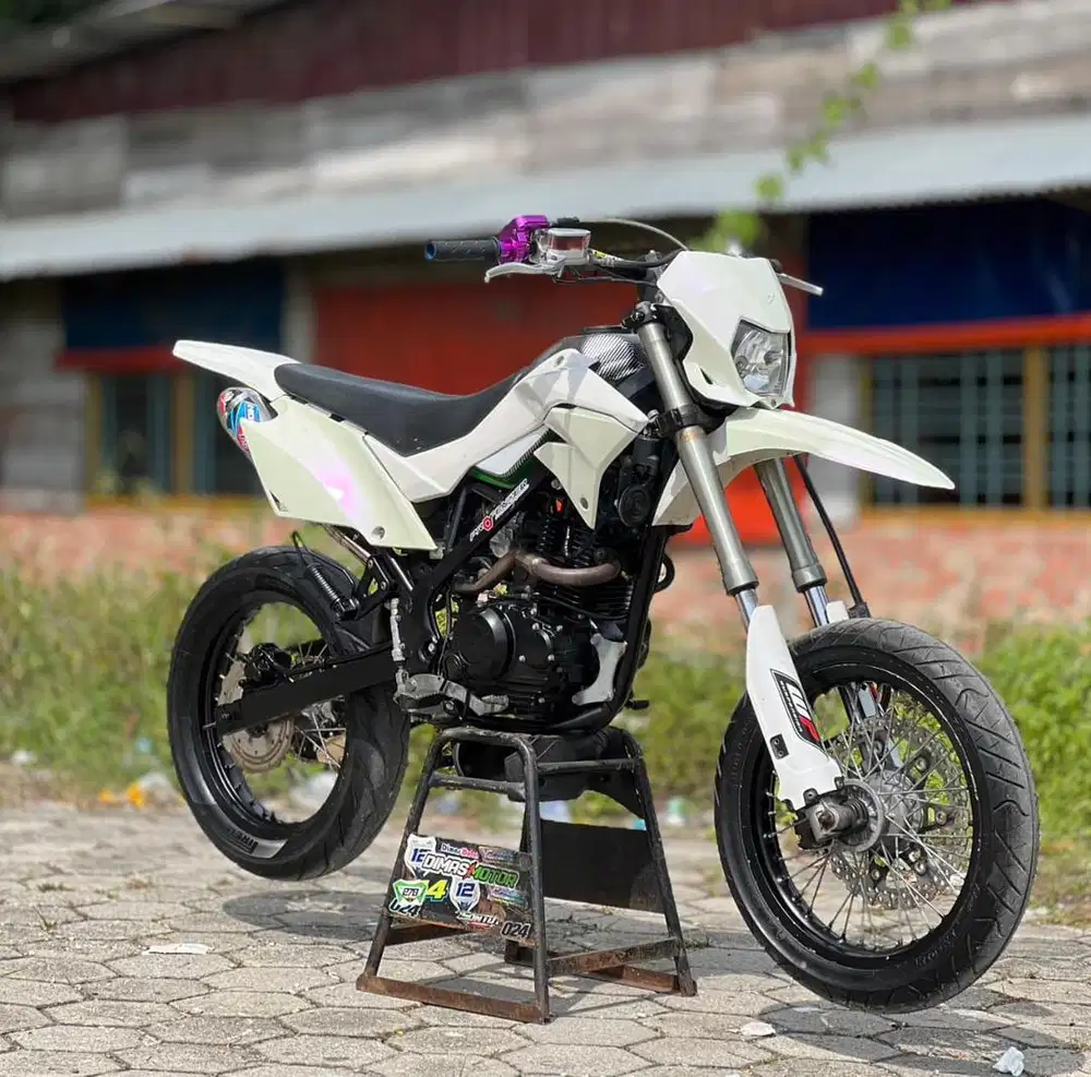 Kawasaki Dtracker 2017