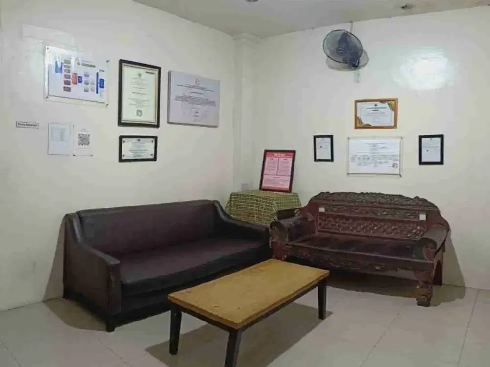 rumah strategis jarang ada di pertanian raya lebak bulus jaksel