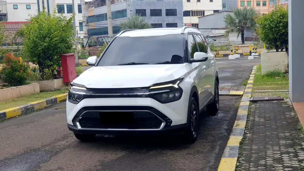Km31rb kia carens premiere 7 seater 2024 sunroof putih