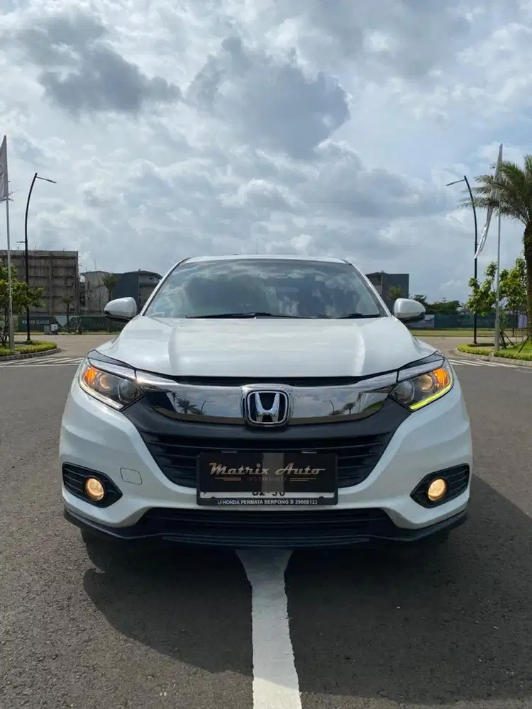 HONDA HRV 1.5 E CVT 2019 PUTIH ISTIMEWA