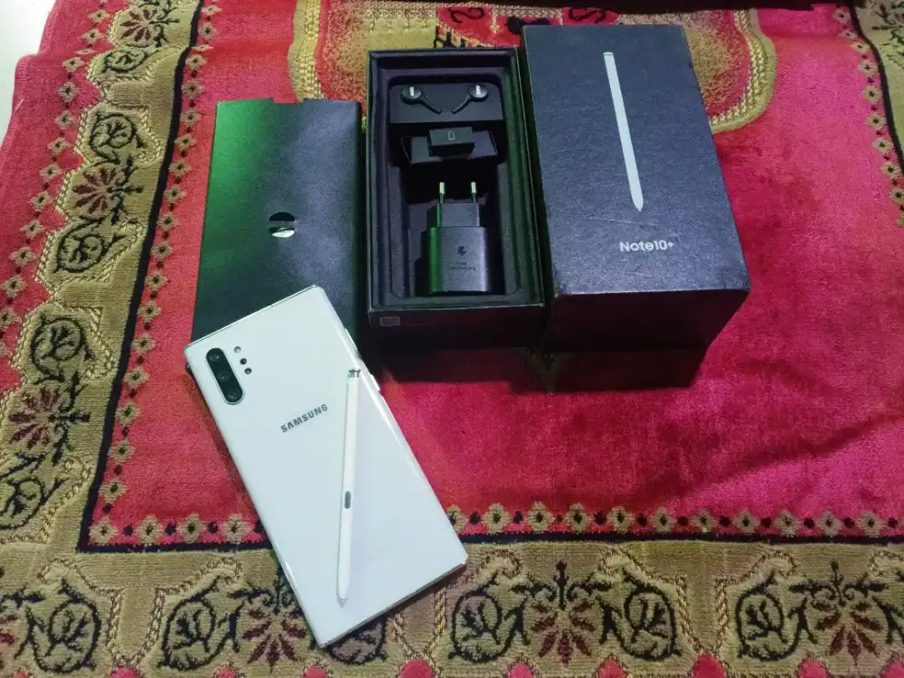 Samsung Note 10+ 12/512 fullset Mulus SEIN