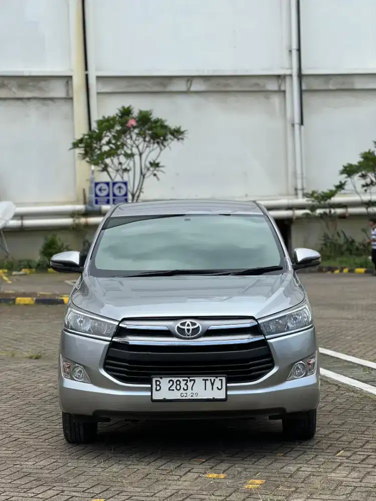 Toyota Innova 2.0 Matic 2019 Silver