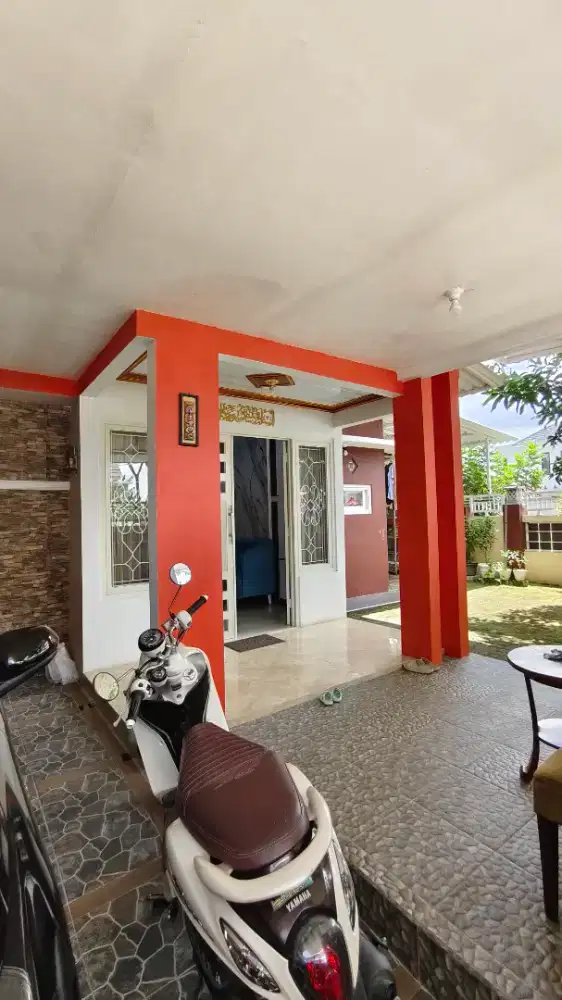 Rumah Pojok luas Siap Huni bonus Furniture