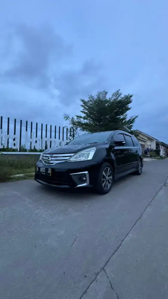 ALL NEW GRAND LIVINA 1,5 HWS AUTECH MATIC 2015